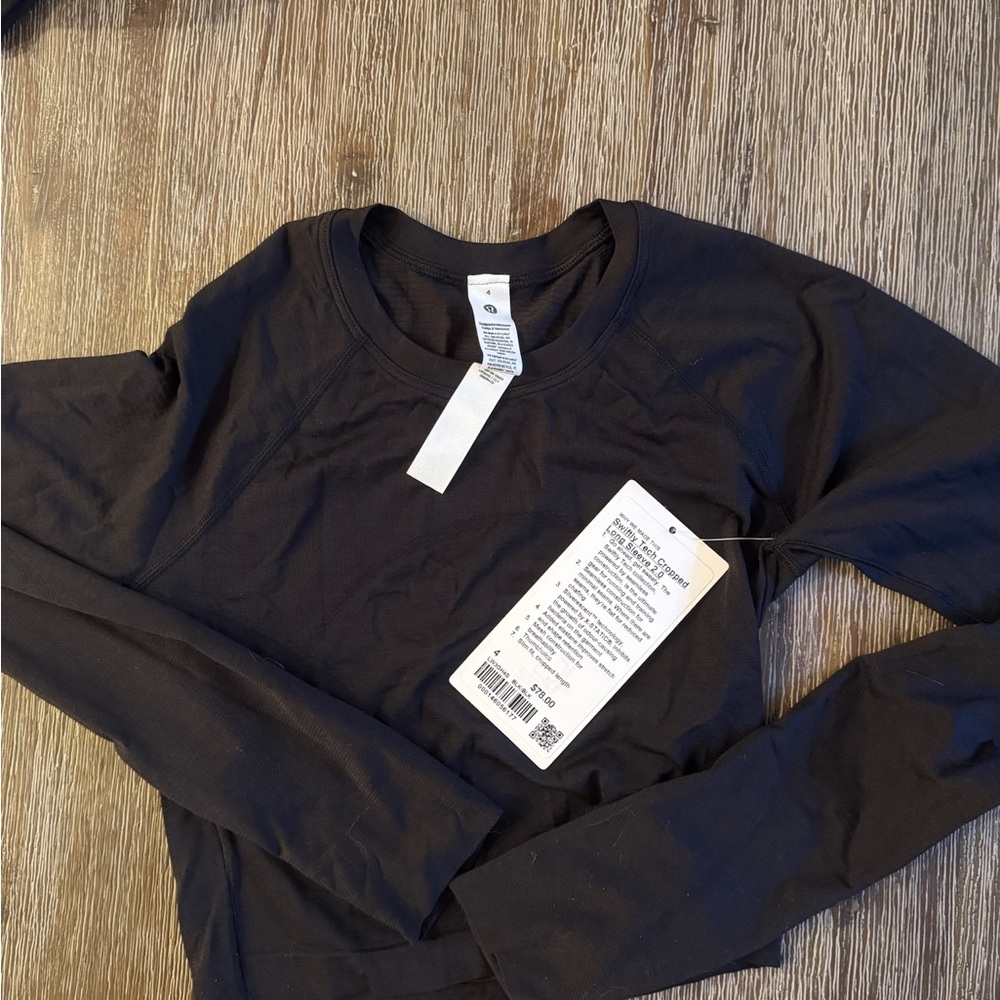 Lululemon Athletica Black Cropped Long Sleeve